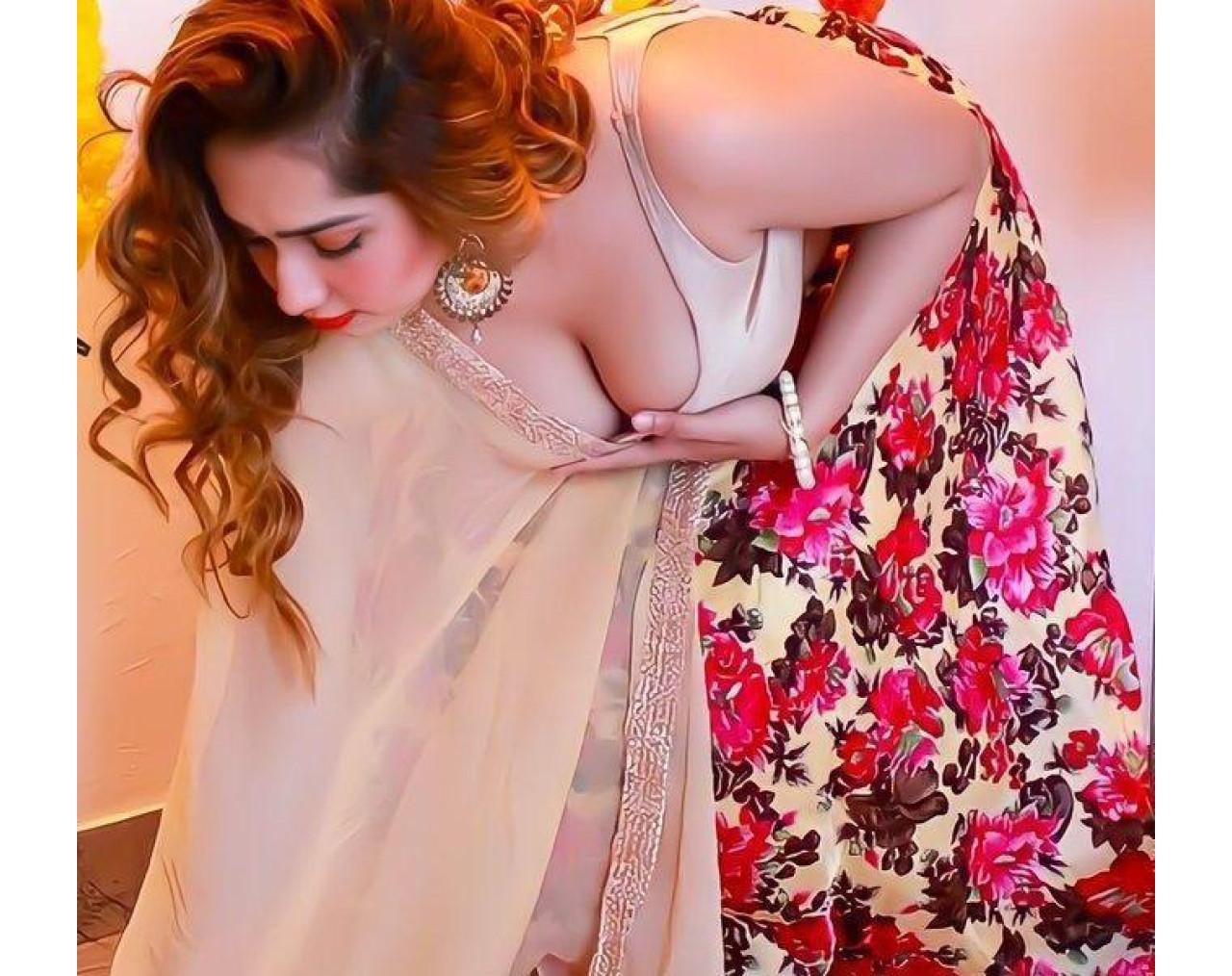 Call Girls In Noida Sector 92 | 9217558422