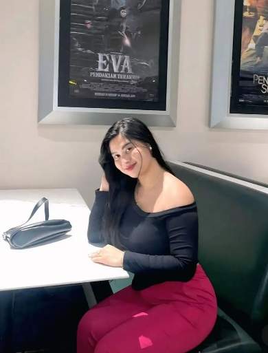Genuine Call Girls In Nehru Place Delhi 8795839192 Escort Service
