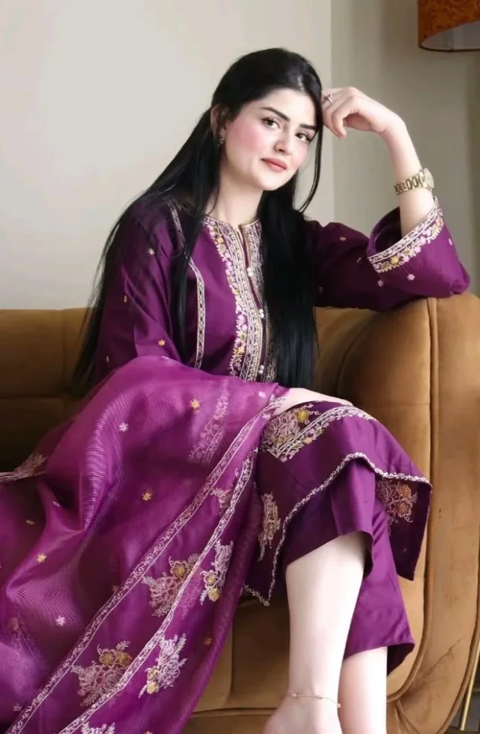 Top Rate ~ Russian Call Girl დ Shanti Vana Metro ₯ +91-9711147426✅