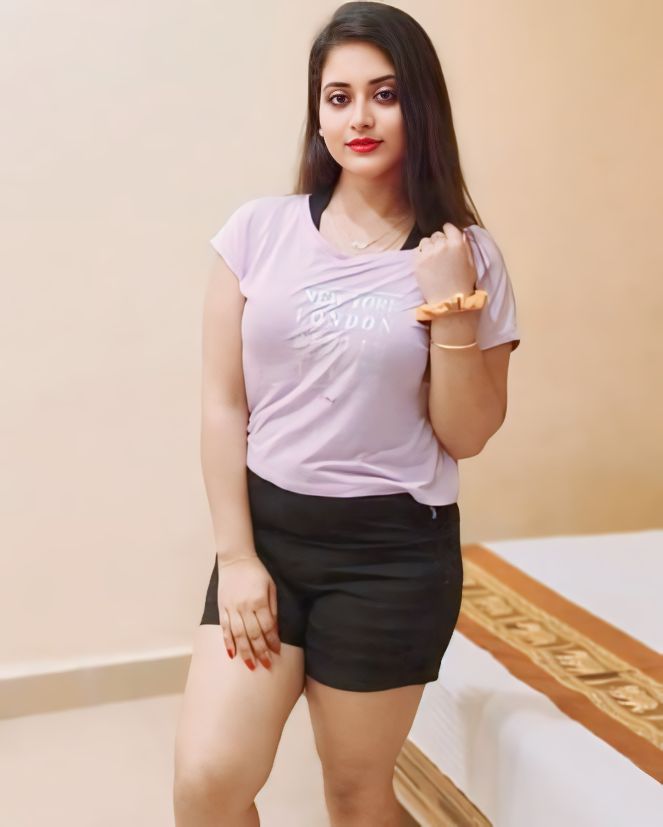 Call Girls In Delhi Defence Colony 9711881147  Escorts Service