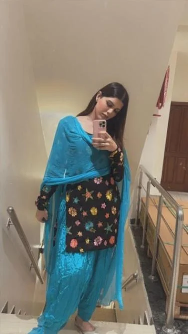 Young Call Girls In Noida Sector 91 | Female Escort 8795839192