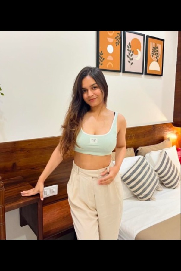 👉9958759233) Call Girls In Vivek Vihar Delhi >24X7 Available<