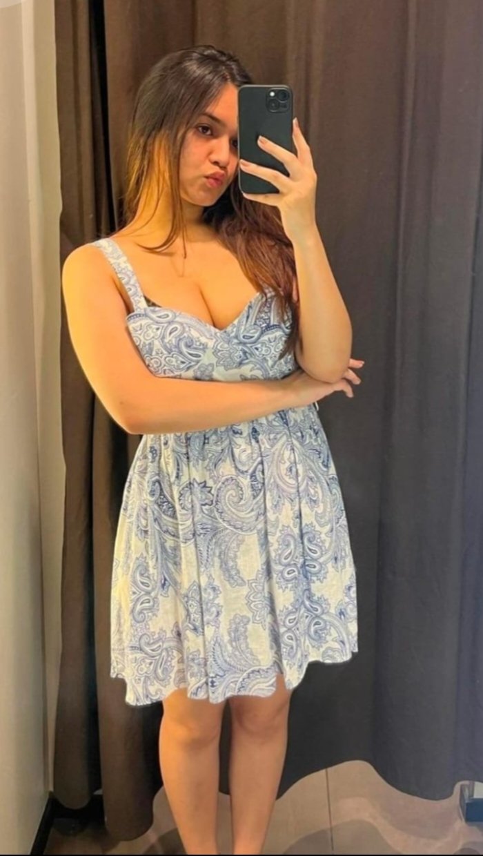 Full Enjoy @ - 8447074457 Call Girls In Munirka Metro Delhi in Delhi