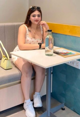 Call Girls In Mayur Vihar__ 9773510706 ↦Escorts Sarvic ...