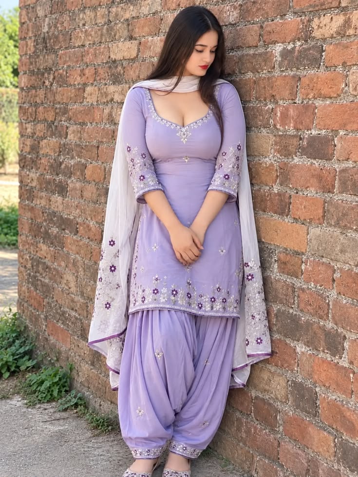 Rꦿyal Call girl in Goa North Goa Panaji ⊱❀⊰ +91-9319373153 ⊱❀⊰ Indipendent Foreign & IND G