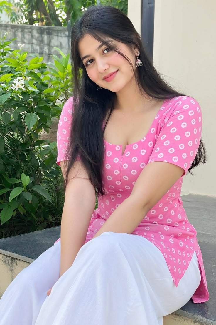 Call girl in Goa Calangutebeach ¶VIP¶ Goa ♧ Call Girls ((¶ 9319373153¶) XX ¶ SEXY Call Gir